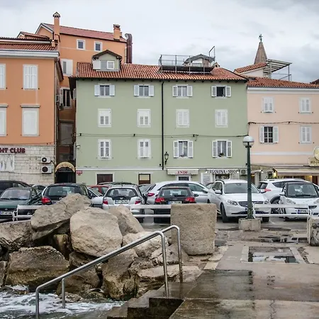 Appartement Penthouse Presernovo Nabrezje