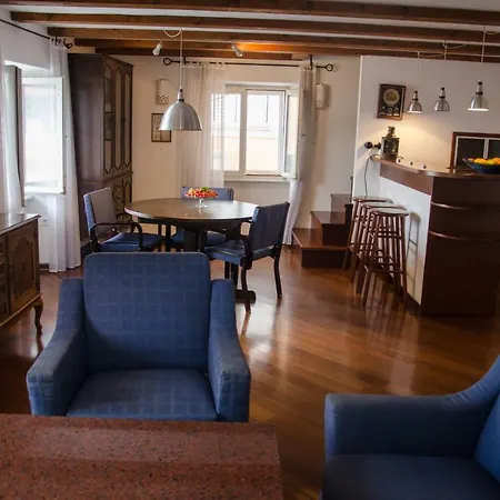 Appartement Penthouse Presernovo Nabrezje